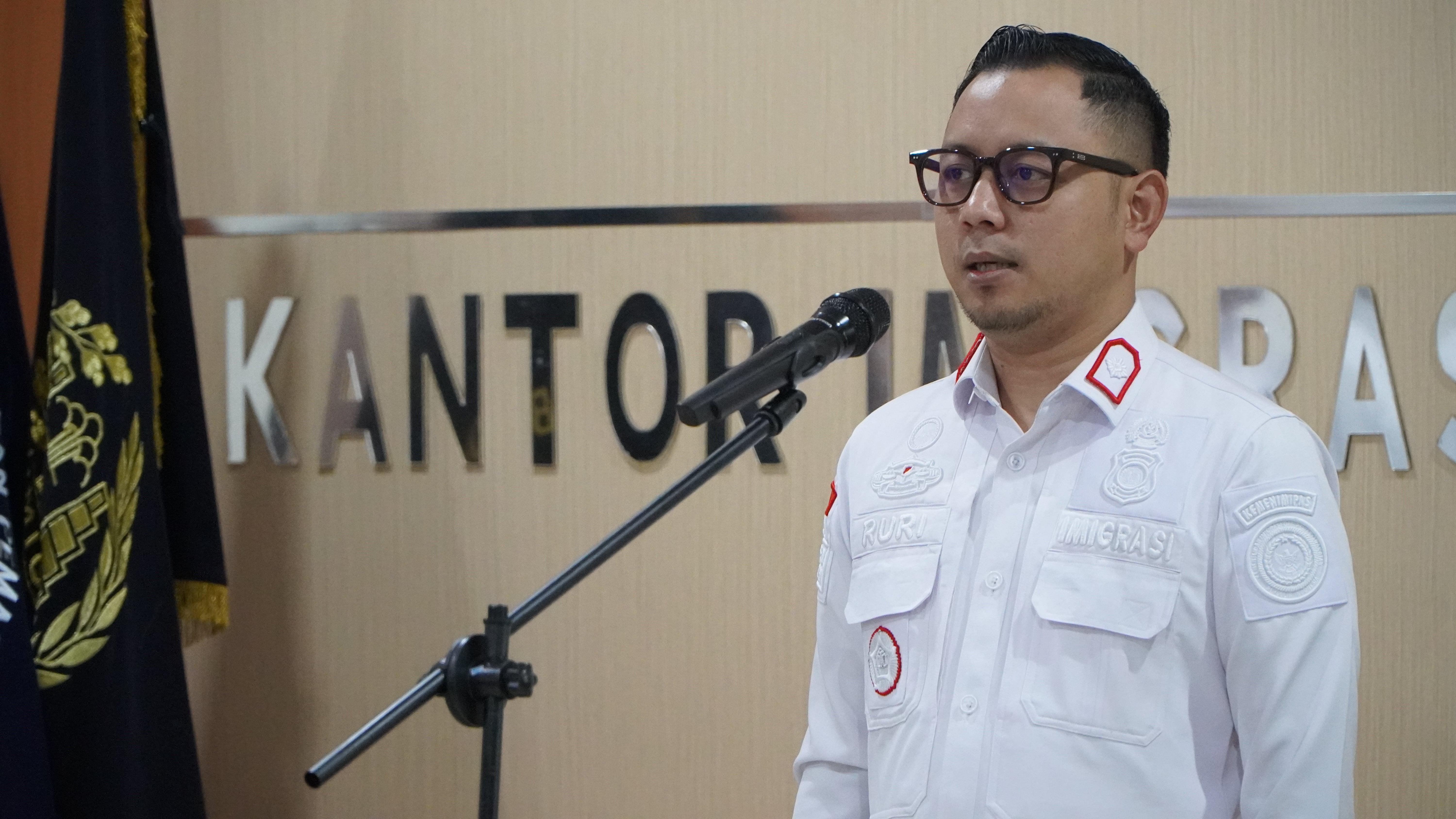 Kantor Imigrasi Bitung Gelar Apel Penghargaan Pegawai dan Tenaga Outsourcing Dengan Kinerja Terbaik Triwulan I Tahun 2025